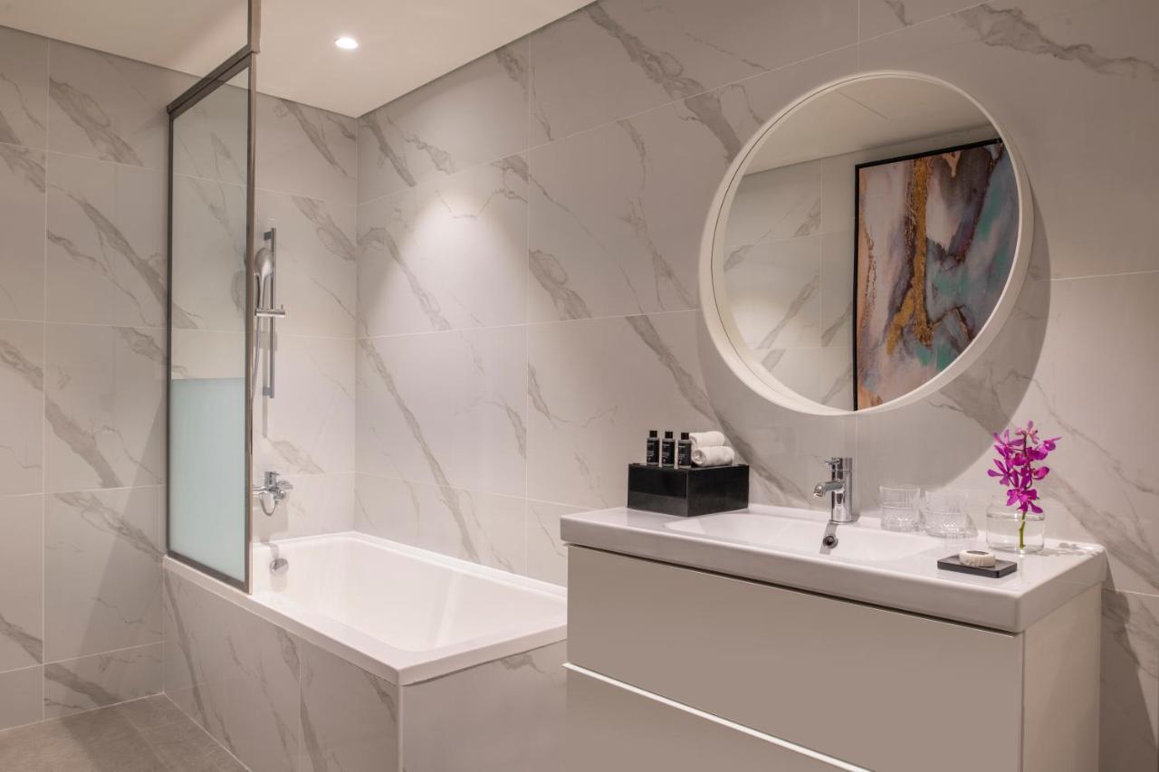 Steigenberger Residence Doha Exteriör bild Bathroom