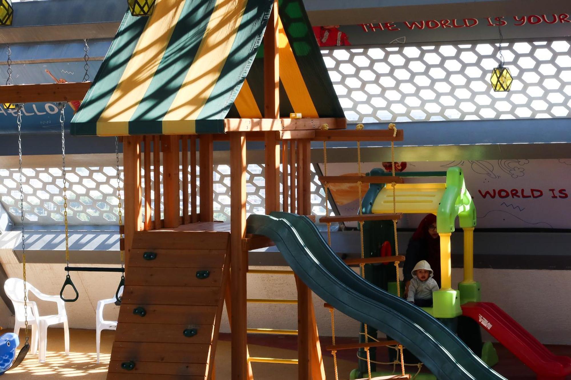 Steigenberger Residence Doha Exteriör bild A playground in a shopping mall